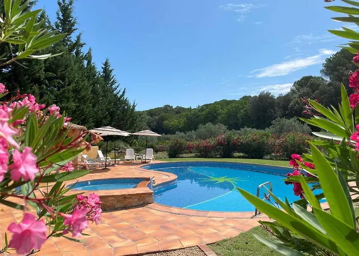 Mas Des Lavandes - 3 Gites De Charme Au Calme Avec Grande Piscine En Drome-Provencale